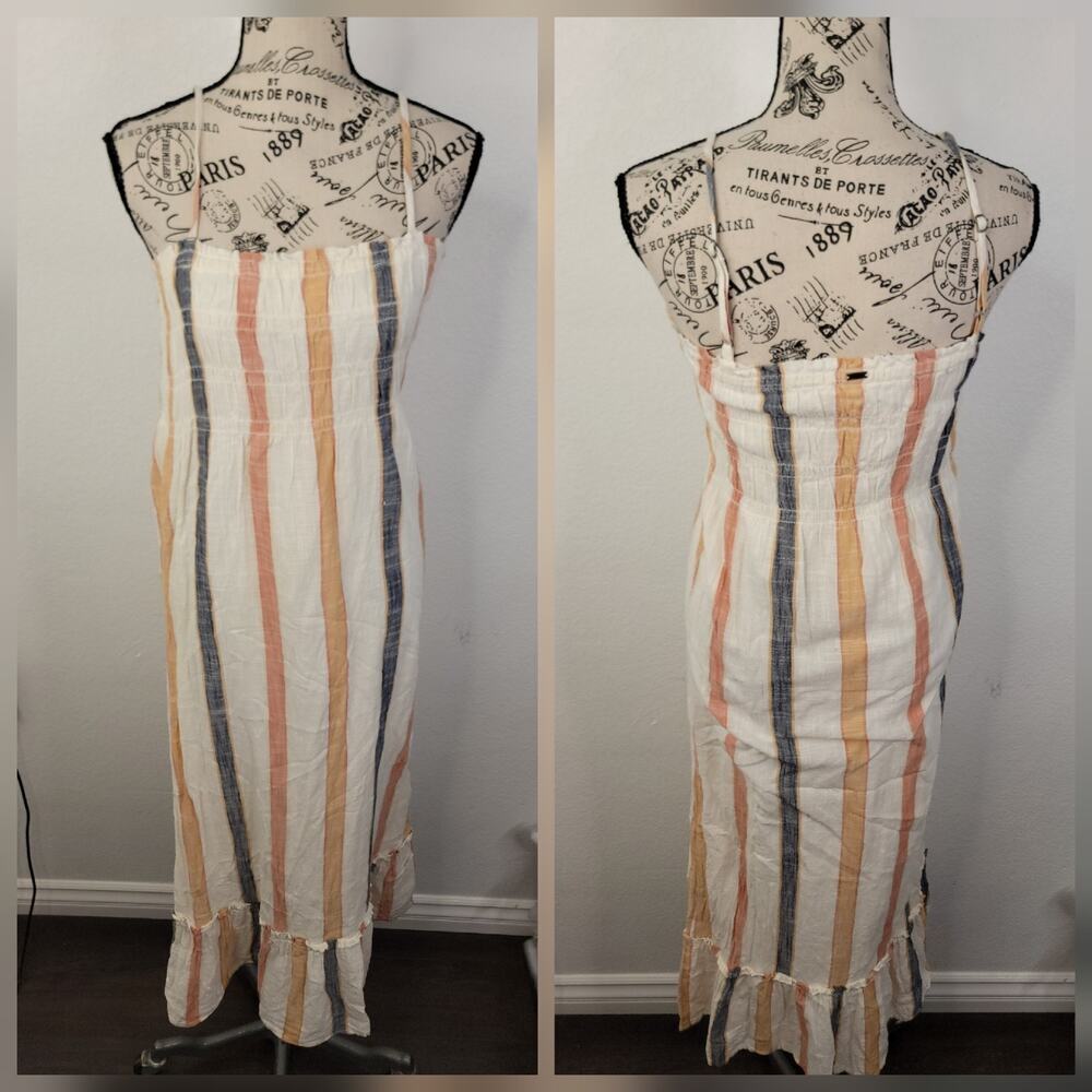 Oneill Maxi Dress Womens XS Tiered Smocked Cottagecore Lagenlook Beachy